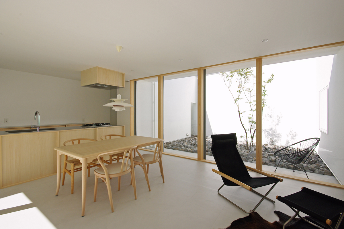 Airy-House.05